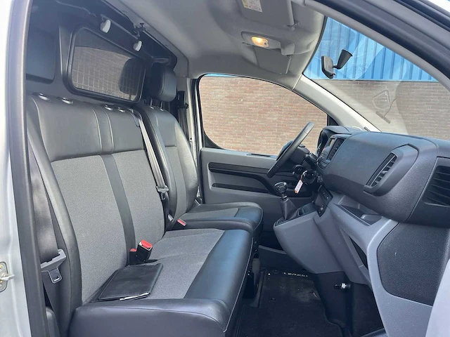 Toyota proace worker 1.6 d-4d cool comfort | v-006-hr - afbeelding 13 van  22