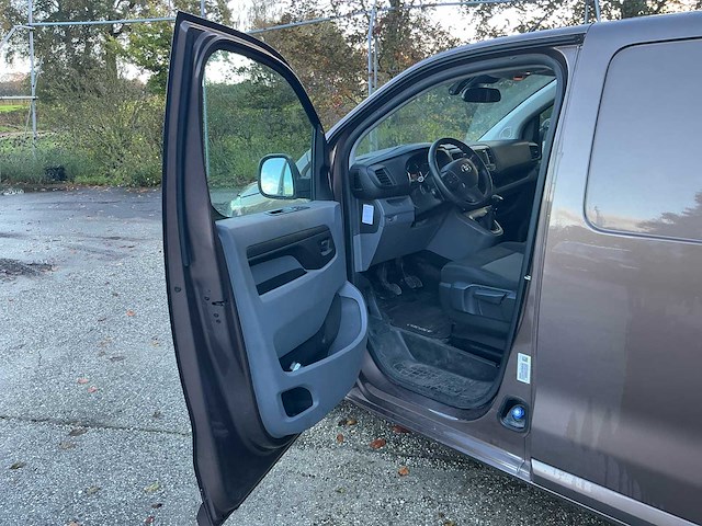 Toyota proace worker 2.0 d-4d prof. long bedrijfswagen - afbeelding 3 van  33