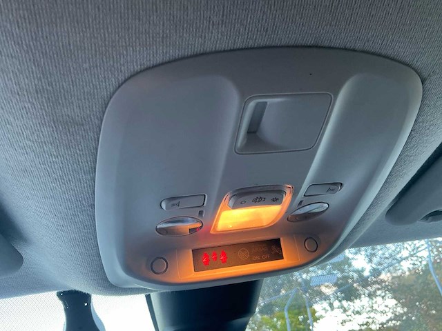 Toyota proace worker 2.0 d-4d prof. long bedrijfswagen - afbeelding 17 van  33