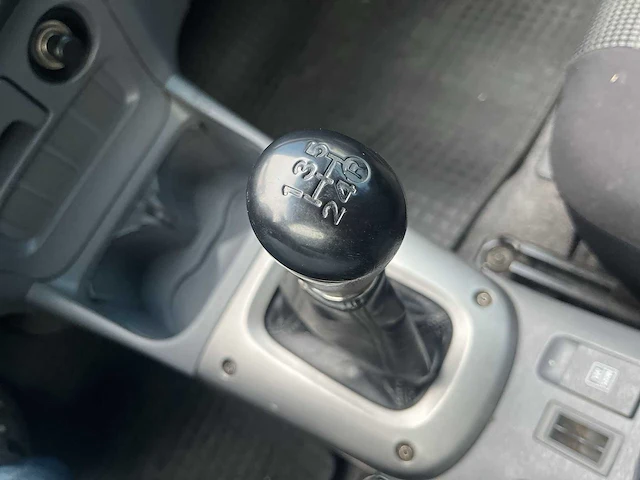 Toyota rav4 1.8 16v vvt-i luna 2001 - afbeelding 8 van  19