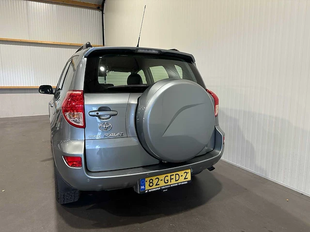 Toyota rav4 2.0 vvti 4x4 executive 82-gfd-2 - afbeelding 16 van  21