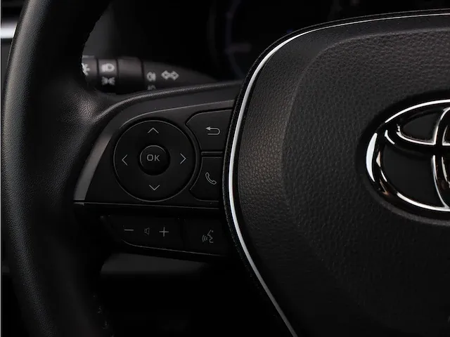 Toyota rav4 2.5 hybrid bi-tone | 001120 - afbeelding 18 van  52
