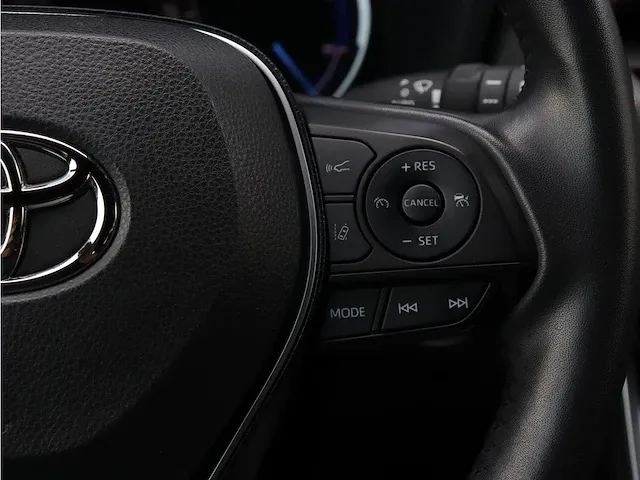 Toyota rav4 2.5 hybrid bi-tone | 001120 - afbeelding 19 van  52