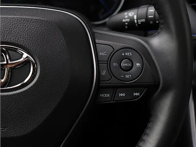 Toyota rav4 2.5 hybrid bi-tone | t-881-ls - afbeelding 16 van  50