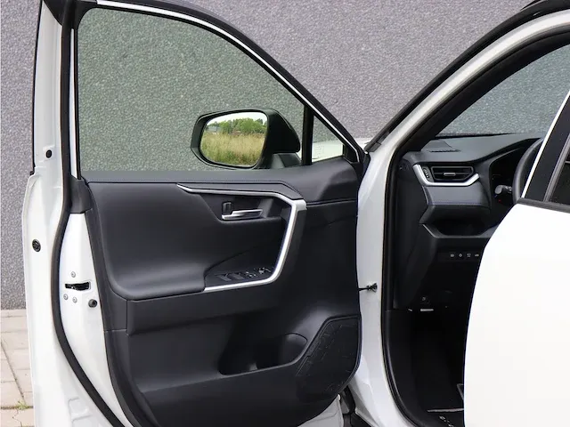 Toyota rav4 2.5 hybrid bi-tone | t-881-ls - afbeelding 50 van  50