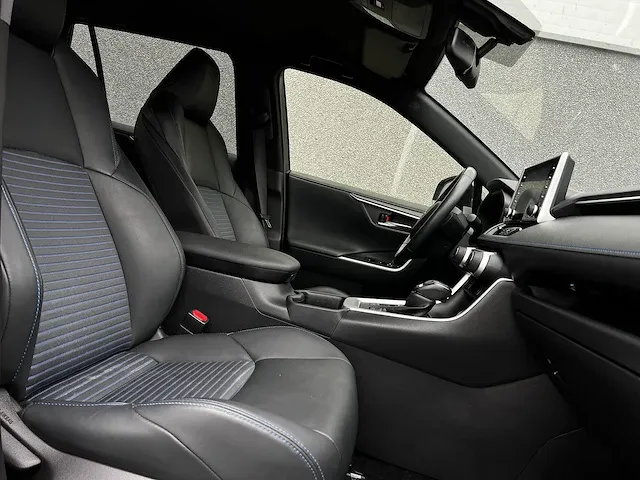 Toyota rav4 2.5 hybrid bi-tone | x-002-bf - afbeelding 8 van  41
