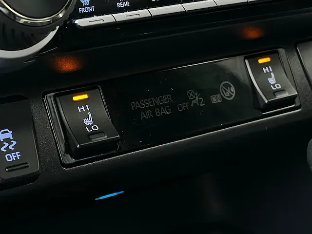 Toyota rav4 2.5 hybrid bi-tone | x-002-bf - afbeelding 40 van  41