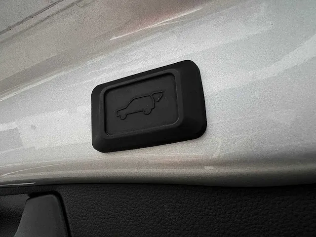 Toyota rav4 2.5 hybrid bi-tone | x-002-bf - afbeelding 35 van  41