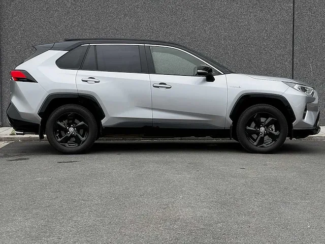 Toyota rav4 2.5 hybrid bi-tone | x-002-bf - afbeelding 24 van  41