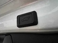 Toyota rav4 2.5 hybrid bi-tone | x-002-bf - afbeelding 35 van  41