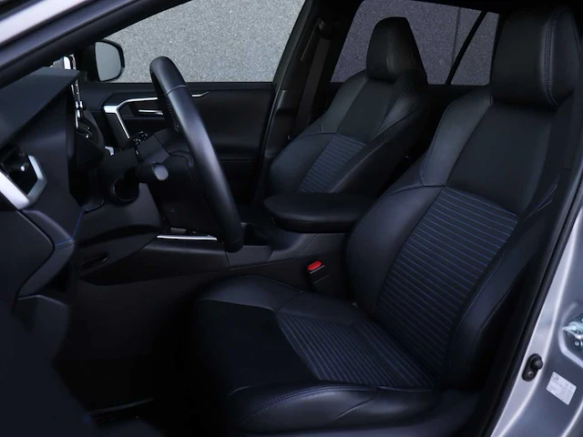 Toyota rav4 2.5 hybrid bi-tone | x-002-bf - afbeelding 10 van  39