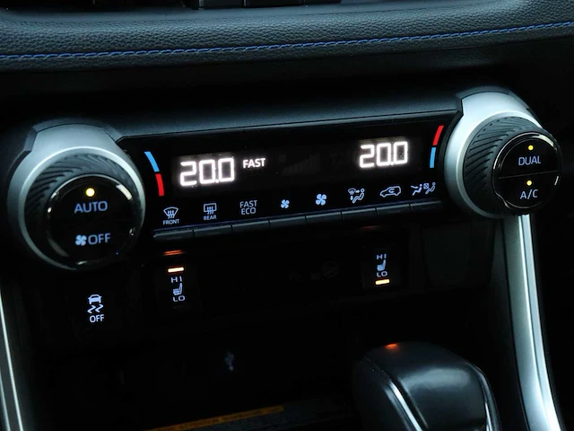 Toyota rav4 2.5 hybrid bi-tone | x-002-bf - afbeelding 29 van  39