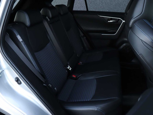 Toyota rav4 2.5 hybrid bi-tone | x-002-bf - afbeelding 21 van  39