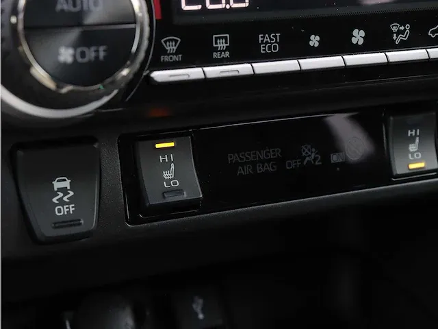 Toyota rav4 2.5 hybrid bi-tone | x-503-fn - afbeelding 49 van  52