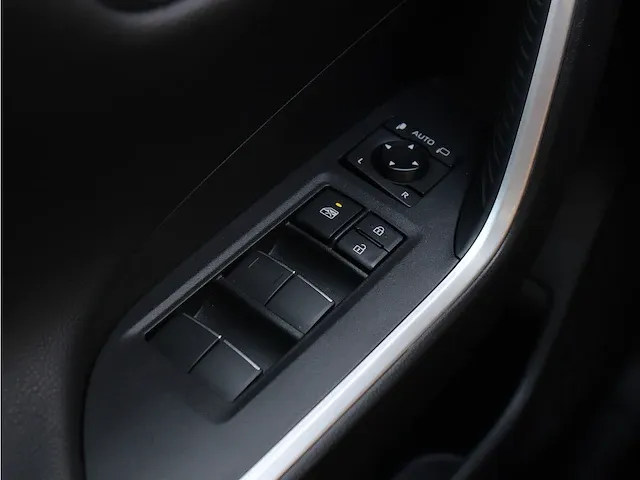 Toyota rav4 2.5 hybrid black edition - afbeelding 2 van  43
