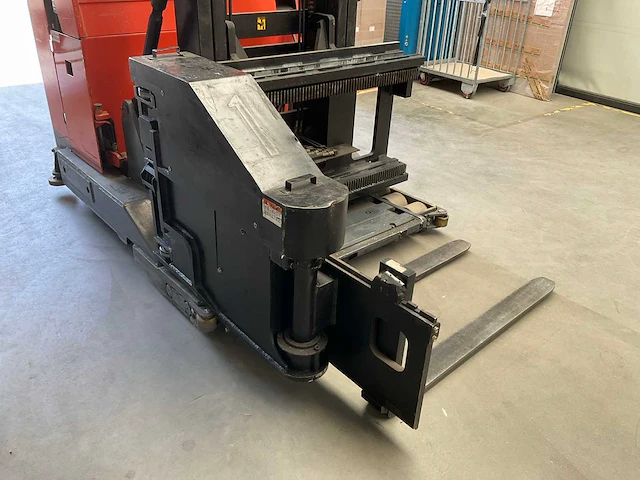 Toyota reach truck - afbeelding 16 van  17