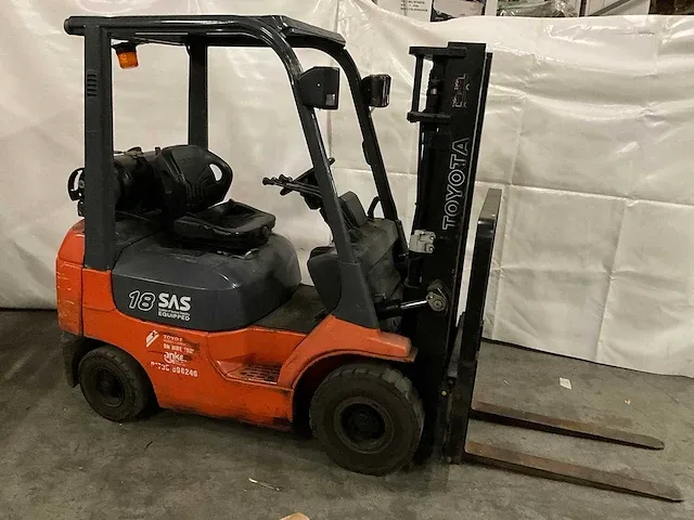 Toyota sas 18 vorkheftruck v.v sideshift urenstand: 4340 - afbeelding 7 van  14