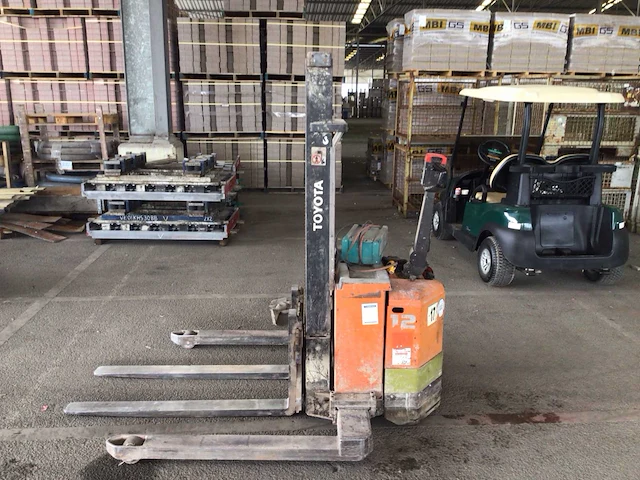Toyota sm 12 s/1 stapelaar - afbeelding 1 van  5