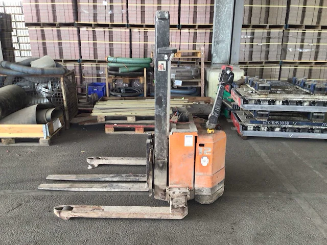 Toyota sm 12 s/1 stapelaar - afbeelding 1 van  5