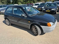 Toyota starlet 1.3-16v xli 1999 | xr-vp-52 - afbeelding 6 van  9