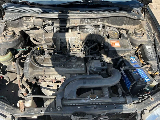 Toyota starlet 1.3-16v xli 1999 | xr-vp-52 - afbeelding 9 van  9