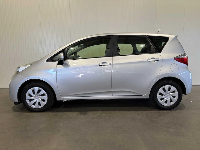 Toyota verso-s 1.3 vvt-i comfort 1-kdg-77 66.000 km nap - afbeelding 10 van  17