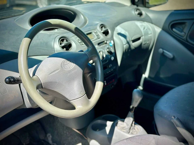 Toyota yaris 1.0 16v vvt i terra, 77-gx-kv - afbeelding 10 van  13