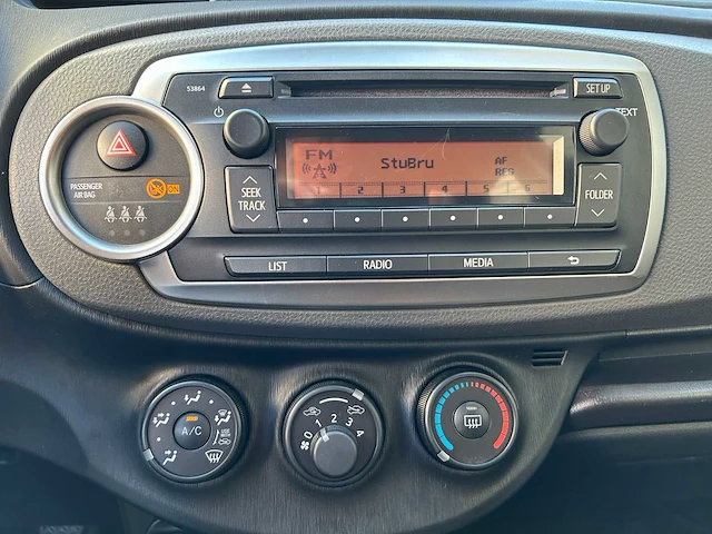 Toyota yaris 1.0 vvt-i comfort , 36-xbf-6 - afbeelding 2 van  15