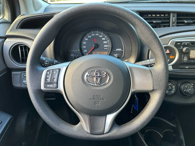 Toyota yaris 1.0 vvt-i comfort , 36-xbf-6 - afbeelding 11 van  15