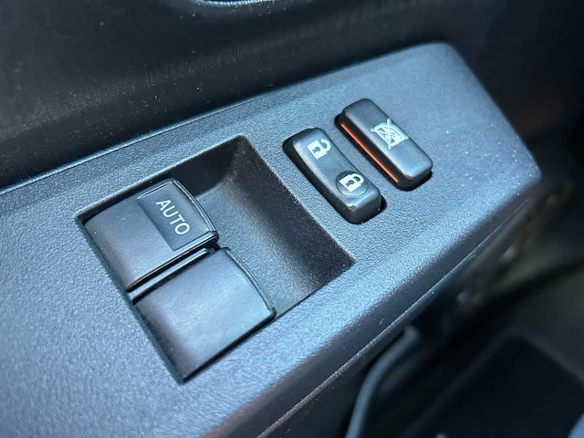 Toyota yaris 1.0 vvt-i comfort , 36-xbf-6 - afbeelding 13 van  15