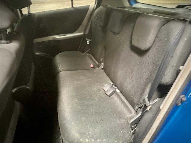 Toyota yaris 1.0 vvti, 63-gpl-2 - afbeelding 11 van  11