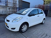 Toyota yaris 1.0 vvti acces airco 5-deurs 46-pgs-6 - afbeelding 1 van  22