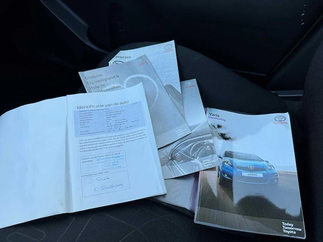 Toyota yaris 1.0 vvti acces airco 5-deurs 46-pgs-6 - afbeelding 14 van  22