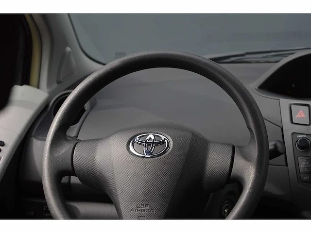 Toyota yaris 1.0 vvti acces | airco | | slechts 21.810km | nieuwe banden en beurt gehad | - afbeelding 26 van  44