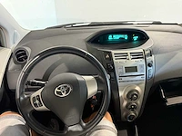 Toyota yaris 1.0 vvti spirit, 90-xn-kn - afbeelding 2 van  13