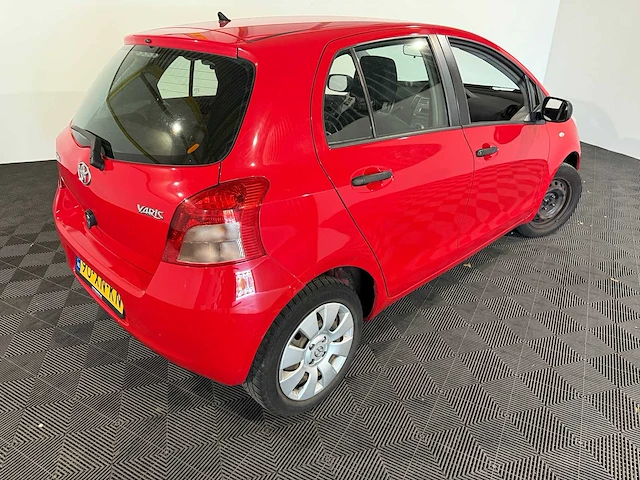 Toyota yaris 1.0 vvti spirit, 90-xn-kn - afbeelding 9 van  13