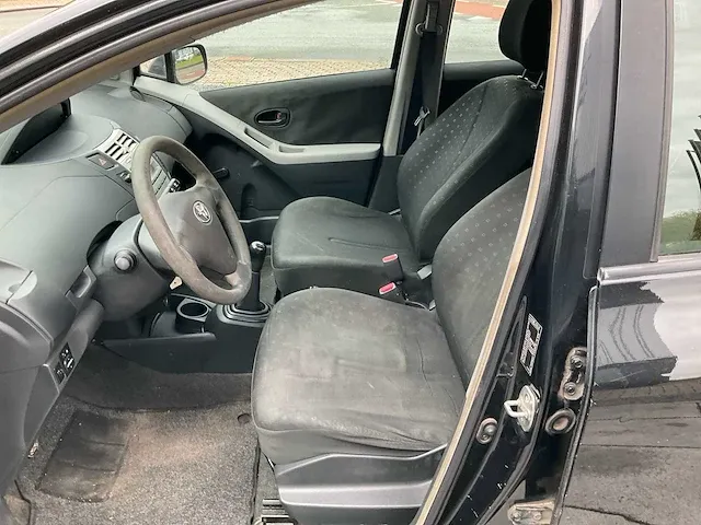 Toyota yaris 1.0 vvti terra, z-052-kf - afbeelding 3 van  23