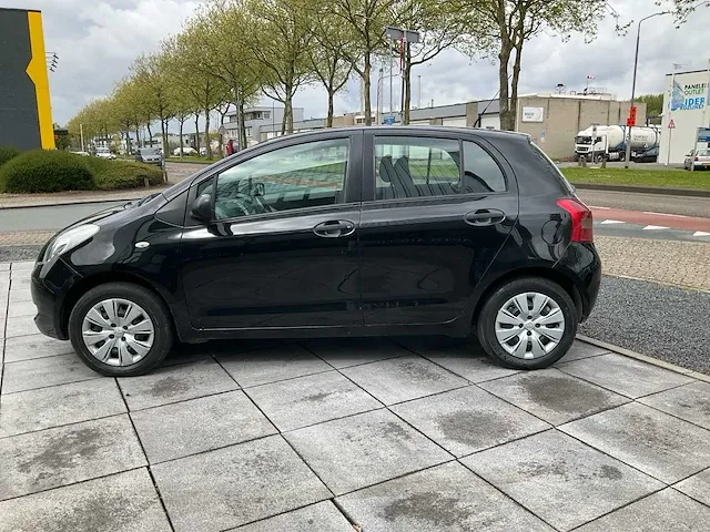 Toyota yaris 1.0 vvti terra, z-052-kf - afbeelding 12 van  23