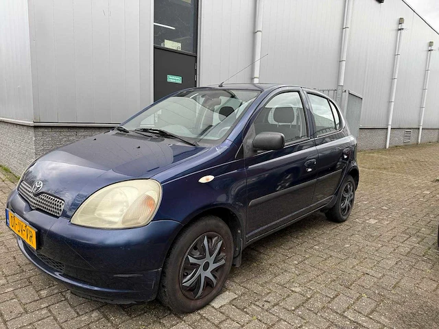 Toyota yaris 1.3 16v vvt i luna, 01-jv-vr - afbeelding 1 van  11
