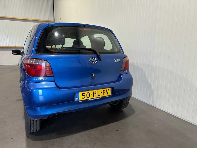 Toyota yaris 1.3-16v vvt-i sol 50-hl-fv - afbeelding 10 van  15