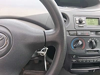 Toyota yaris 1.3 vvt-i terra car 2003 | 73-nh-hl - afbeelding 9 van  25