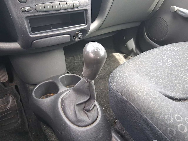 Toyota yaris 1.3 vvt-i terra car 2003 | 73-nh-hl - afbeelding 20 van  25