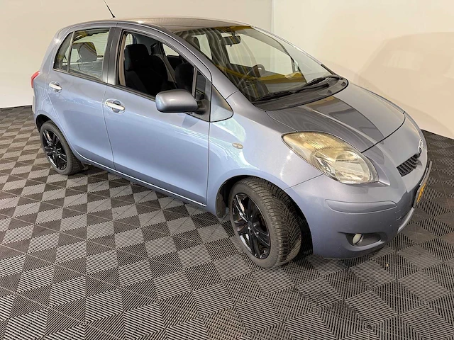 Toyota yaris 1.3 vvti aspiration, 68-lgp-3 - afbeelding 11 van  14