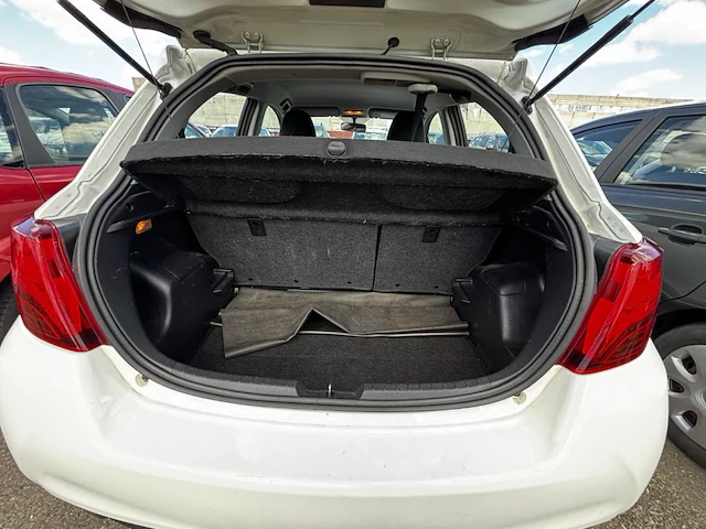 Toyota yaris 1.33i vvt-i dynamic 99, 2014 - afbeelding 13 van  28
