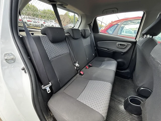 Toyota yaris 1.33i vvt-i dynamic 99, 2014 - afbeelding 14 van  28