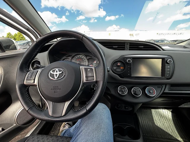 Toyota yaris 1.33i vvt-i dynamic 99, 2014 - afbeelding 27 van  28