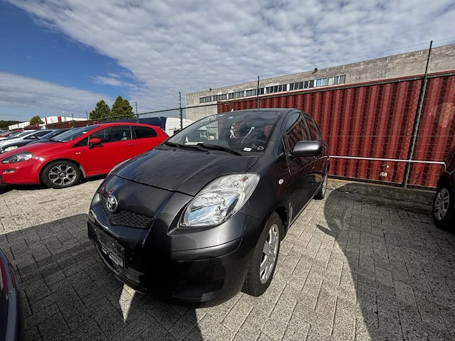 Toyota yaris 1.33i vvt-i luna mmt 100 at,2009 - afbeelding 1 van  26