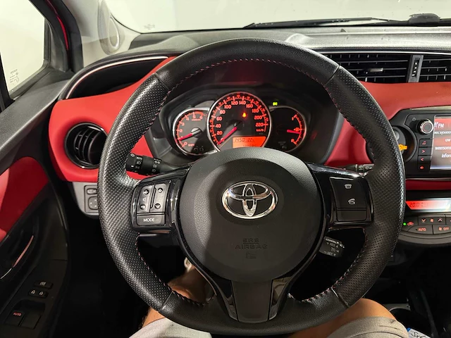 Toyota yaris 1.4 d-4d-f aspirat, sx-632-d - afbeelding 2 van  13