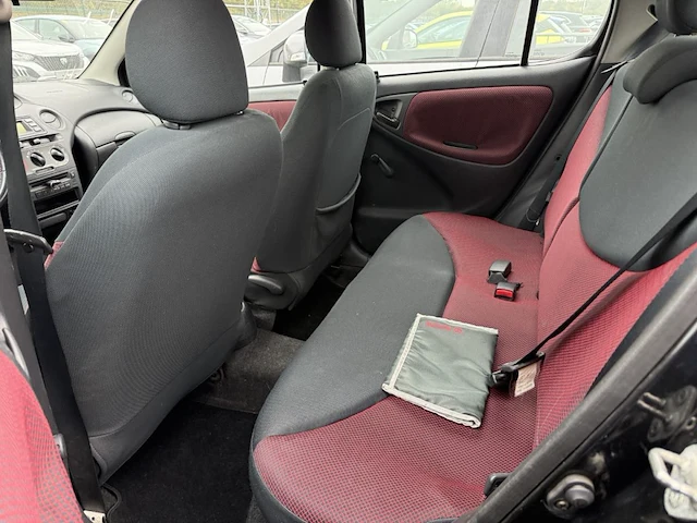 Toyota yaris 1.4 turbo d4d terra, 2005 - afbeelding 10 van  30