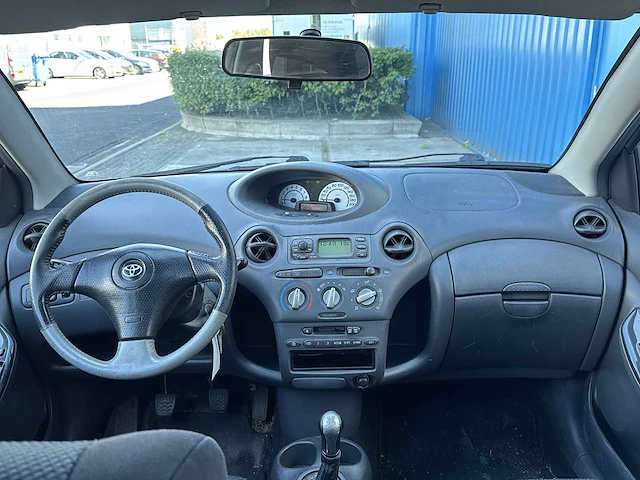 Toyota yaris 1.5-16v vvt-i tsport car 2002 | 68-jf-tx - afbeelding 16 van  23